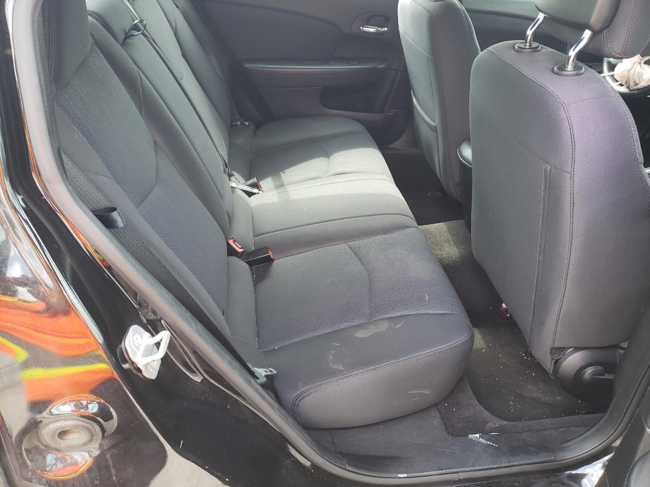 Photo 6 from auction – 2013 CHRYSLER 200 TOURIN with VIN 1C3CCBBB1DN542624