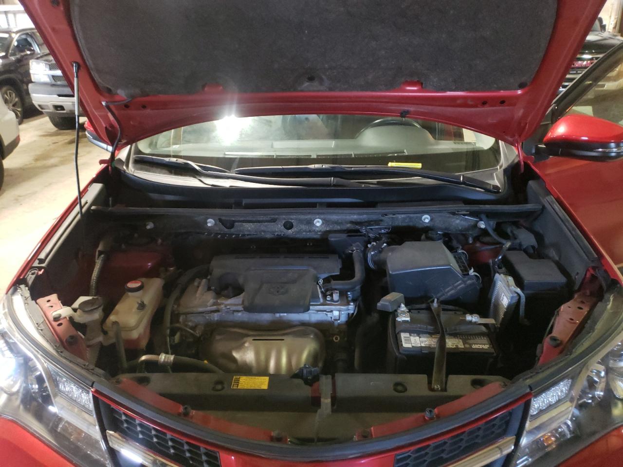 Photo 7 from auction – 2015 TOYOTA RAV4 LIMIT with VIN JTMDFREV8FD110997