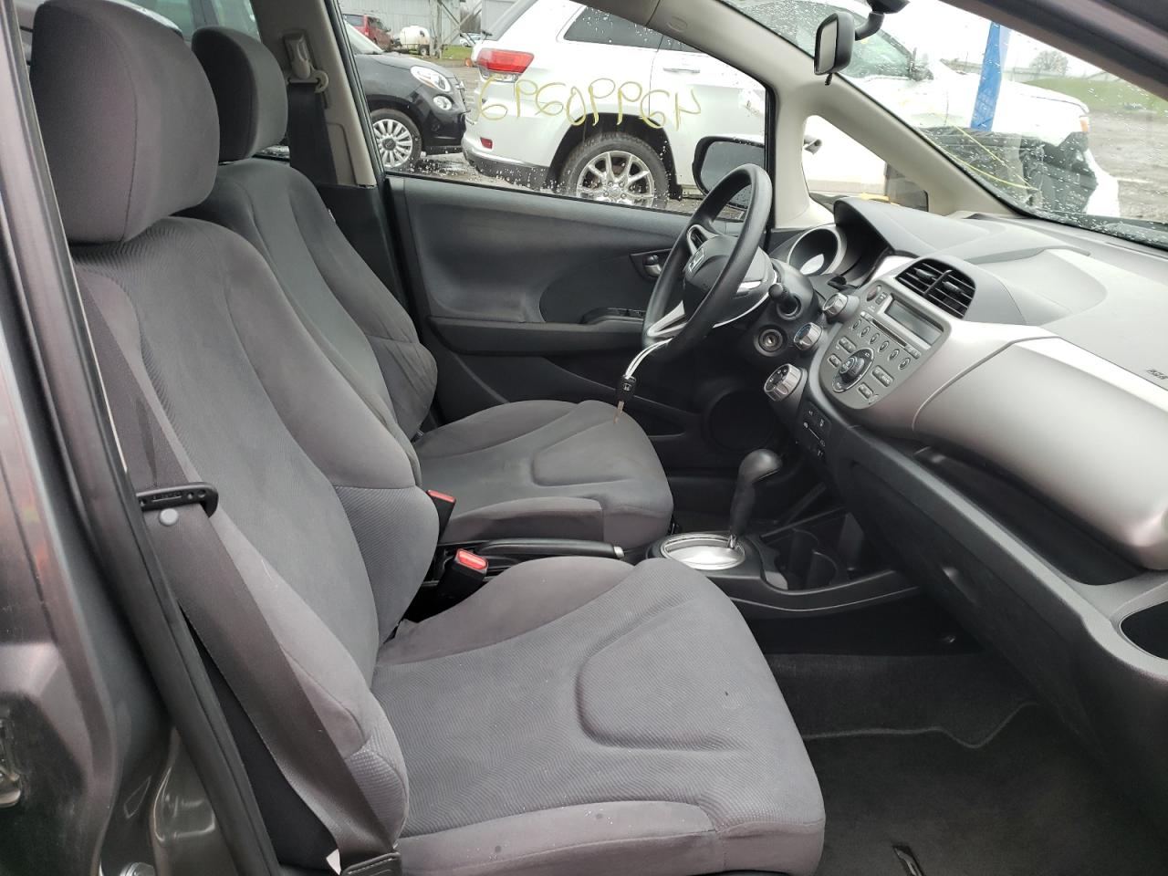 Photo 5 from auction – 2012 HONDA FIT with VIN JHMGE8H30CS003954