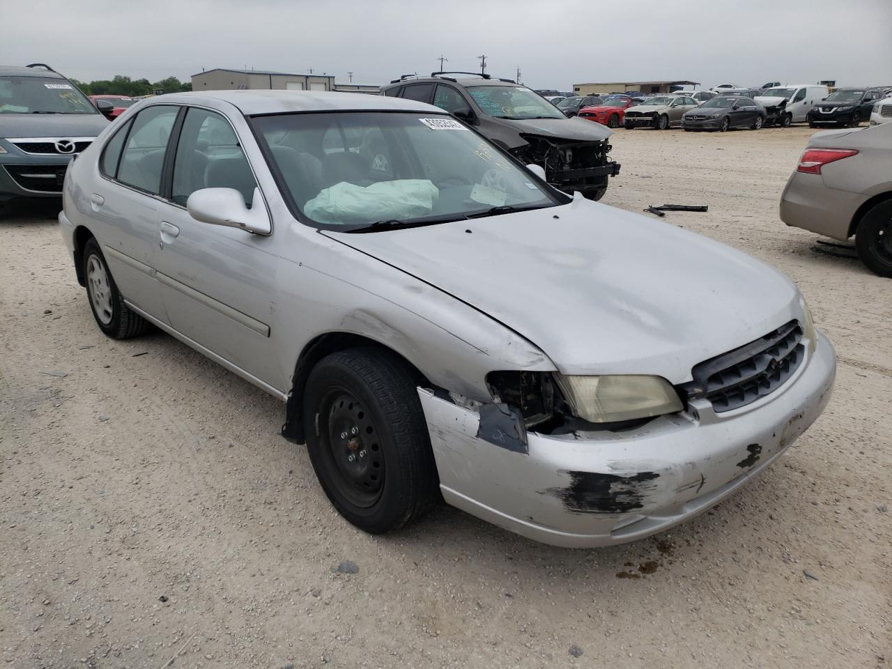 NISSAN ALTIMA XE 1999 with VIN 1N4DL01D2XC128023 - Photo from auction