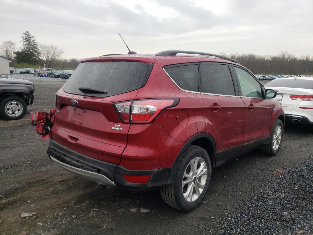 Photo 4 from auction – 2017 FORD ESCAPE SE with VIN 1FMCU9GD9HUE63267