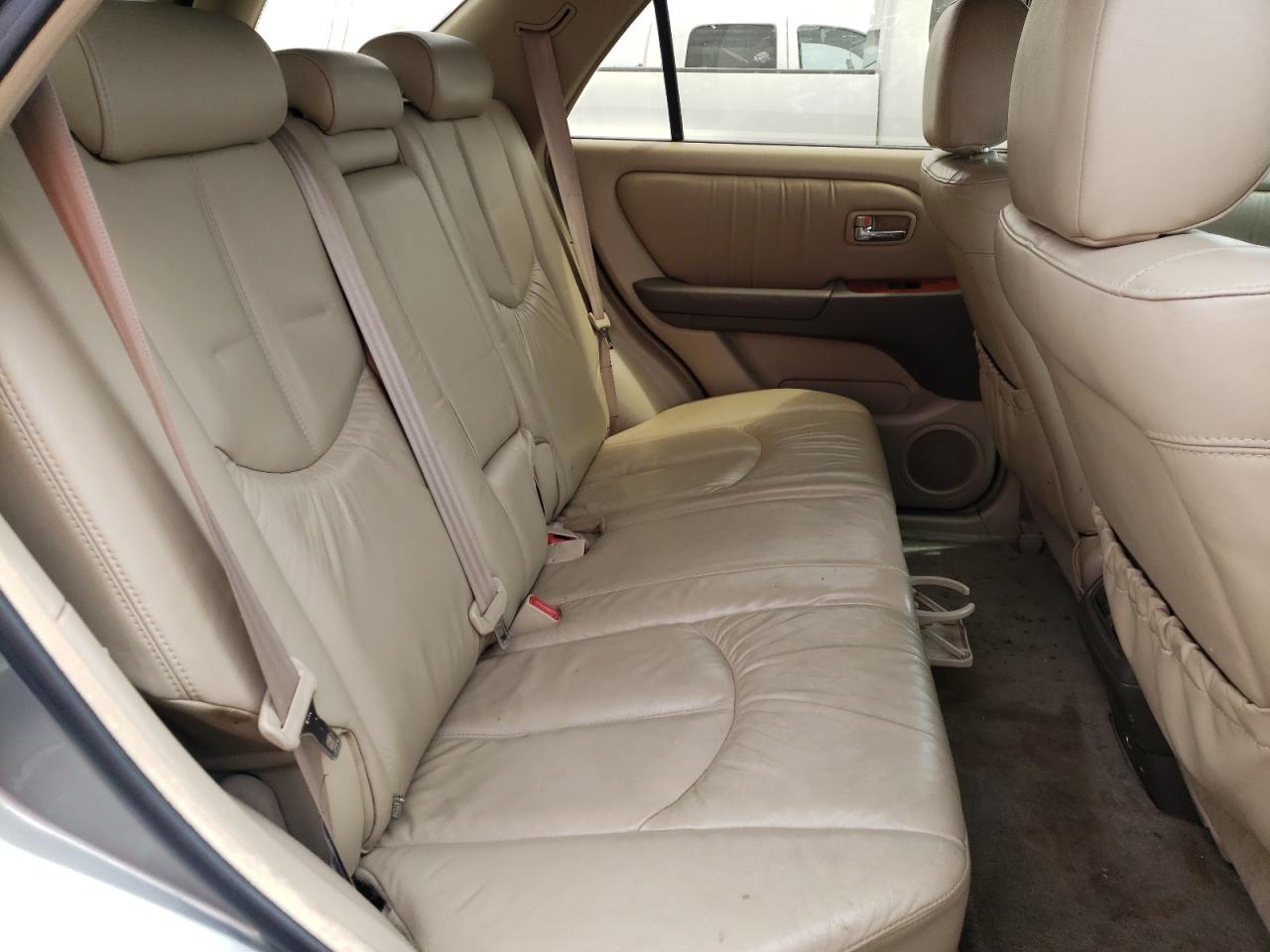 Photo 6 from auction – 2001 LEXUS RX 300 with VIN JTJGF10U710107437