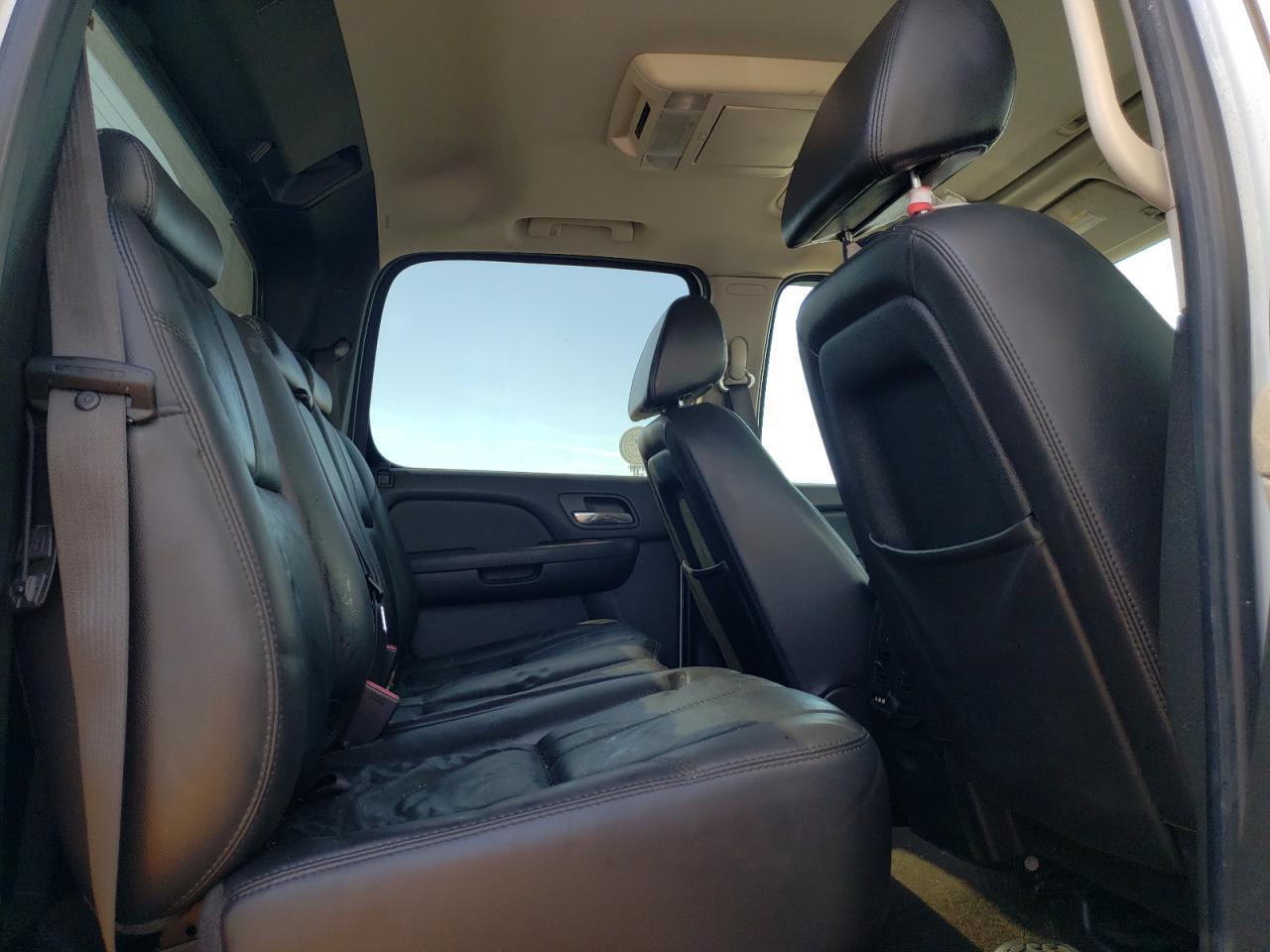 Photo 6 from auction – 2008 CHEVROLET AVALANCHE with VIN 3GNFK123X8G303478