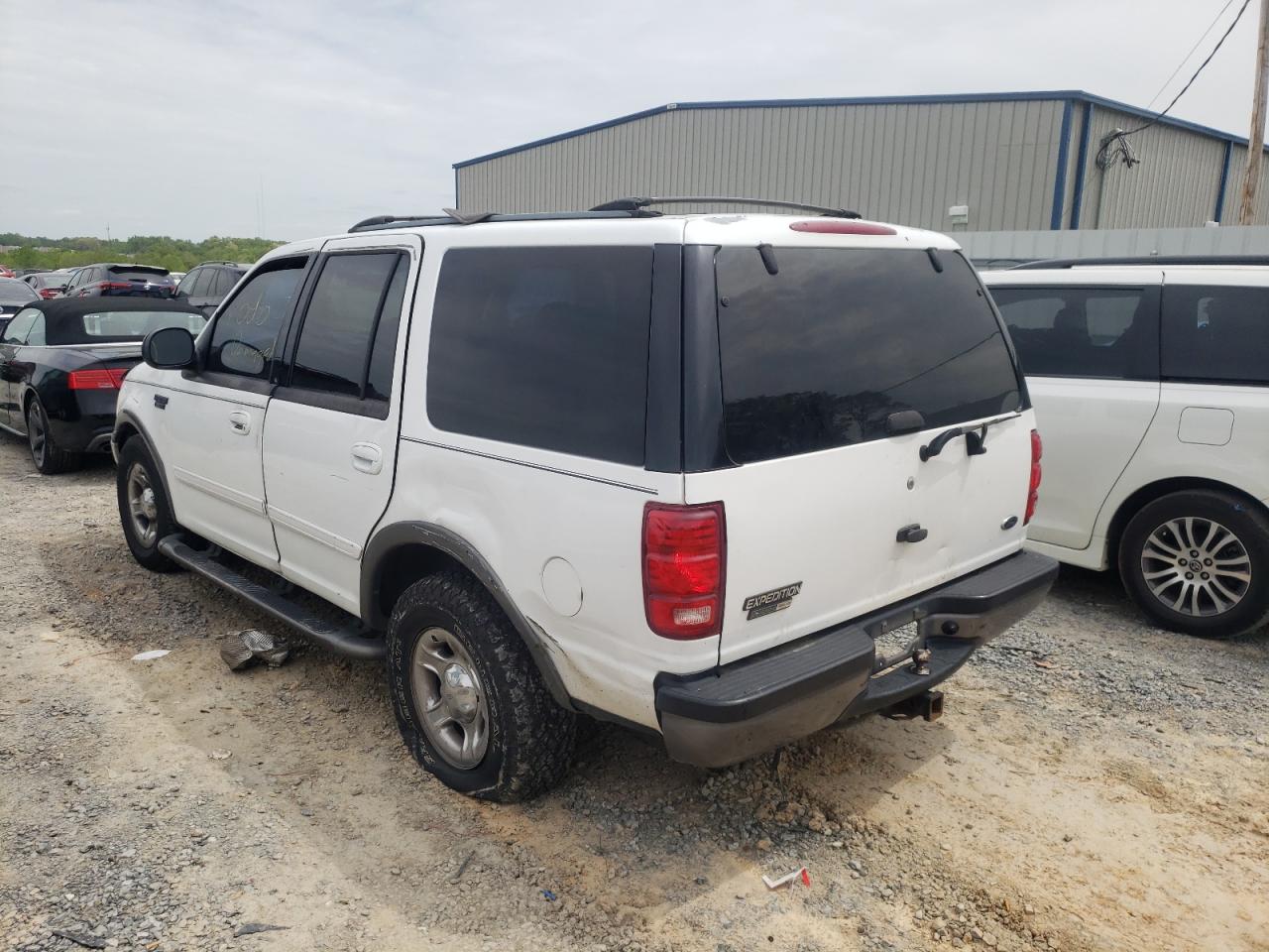 Photo 3 from auction – 2000 FORD EXPEDITION with VIN 1FMRU156XYLA42048