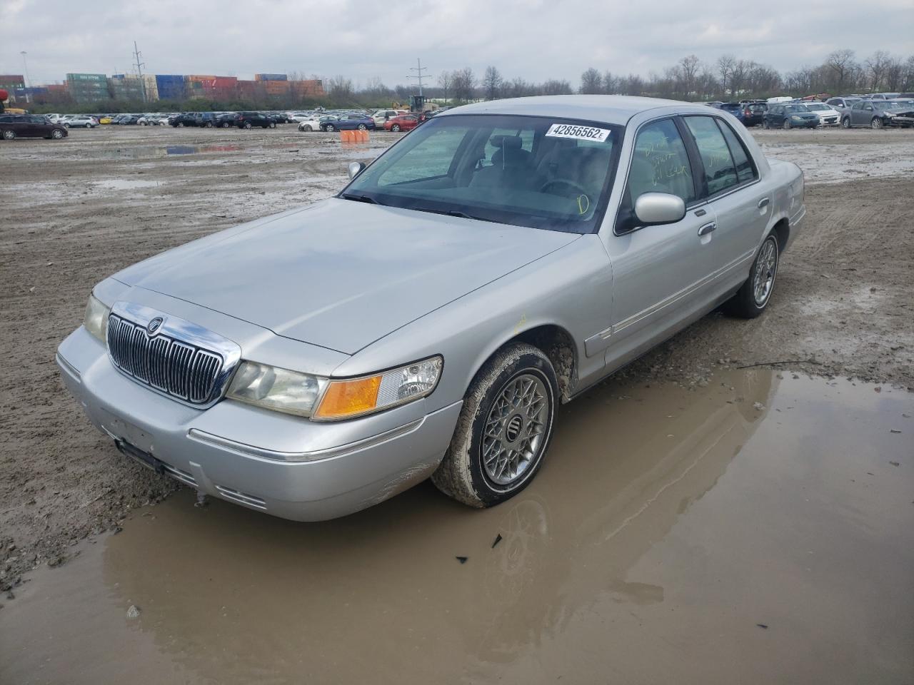 Photo 2 from auction – 1998 MERCURY GRAND MARQ with VIN 2MEFM74W0WX616182