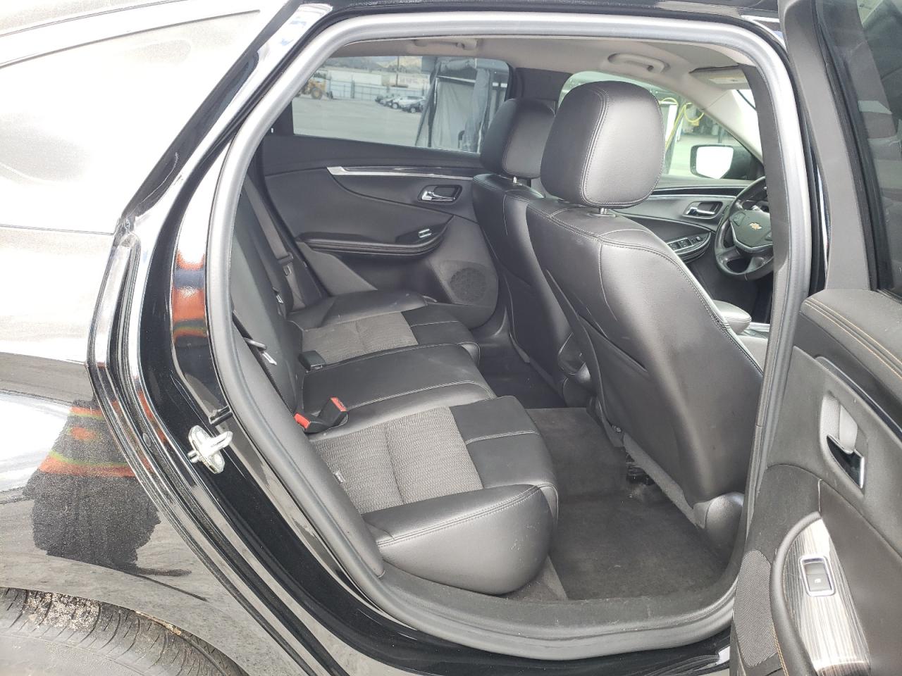Photo 6 from auction – 2016 CHEVROLET IMPALA LT with VIN 2G1115S33G9118820