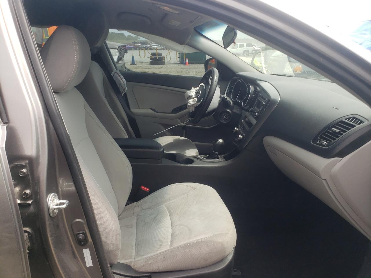 Photo 5 from auction – 2013 KIA OPTIMA LX with VIN 5XXGM4A77DG171421