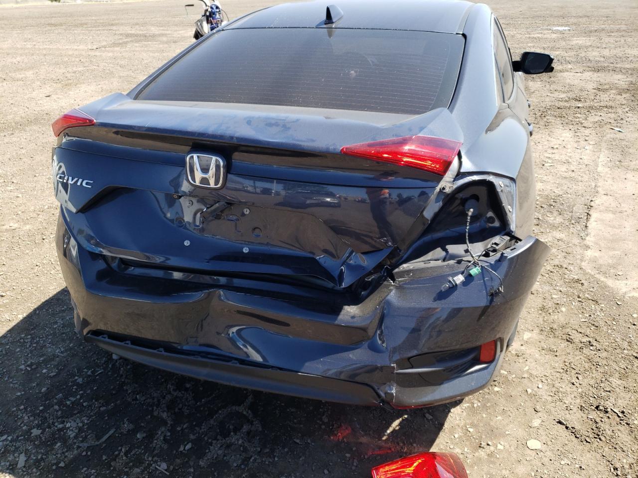 Photo 9 from auction – 2017 HONDA CIVIC EX with VIN 2HGFC2F74HH541319
