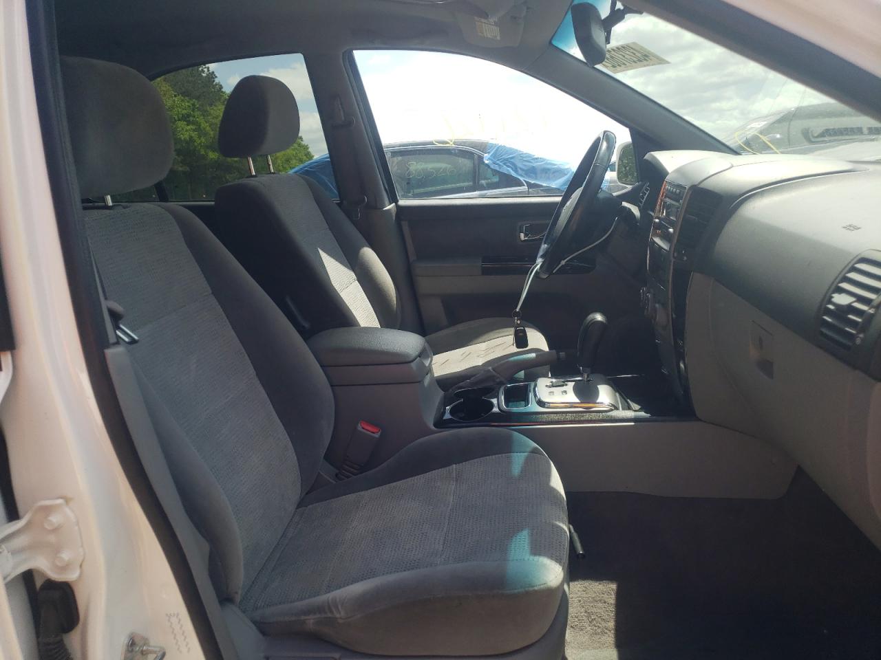 Photo 5 from auction – 2008 KIA SORENTO EX with VIN KNDJD736185762656