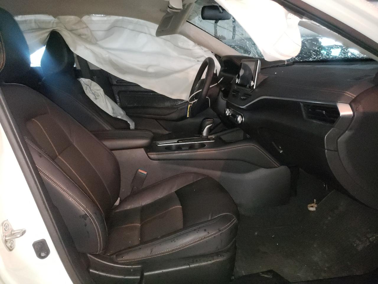 Photo 5 from auction – 2021 NISSAN ALTIMA SR with VIN 1N4BL4CW7MN354331