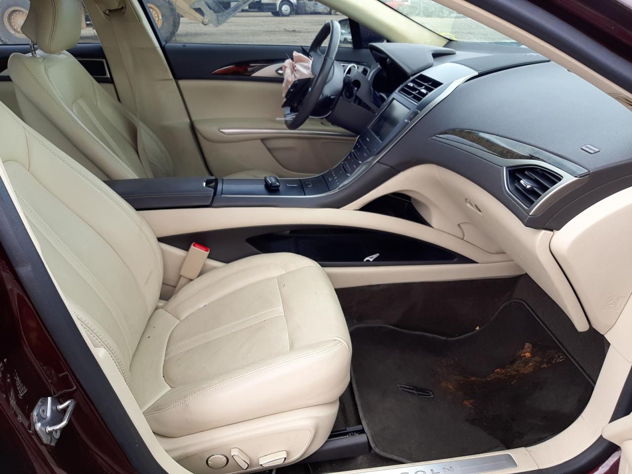Photo 5 from auction – 2013 LINCOLN MKZ with VIN 3LN6L2G96DR814883