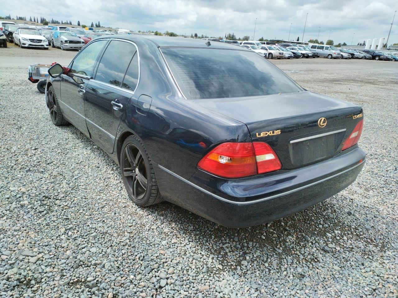Photo 3 from auction – 2002 LEXUS LS 430 with VIN JTHBN30FX20059266