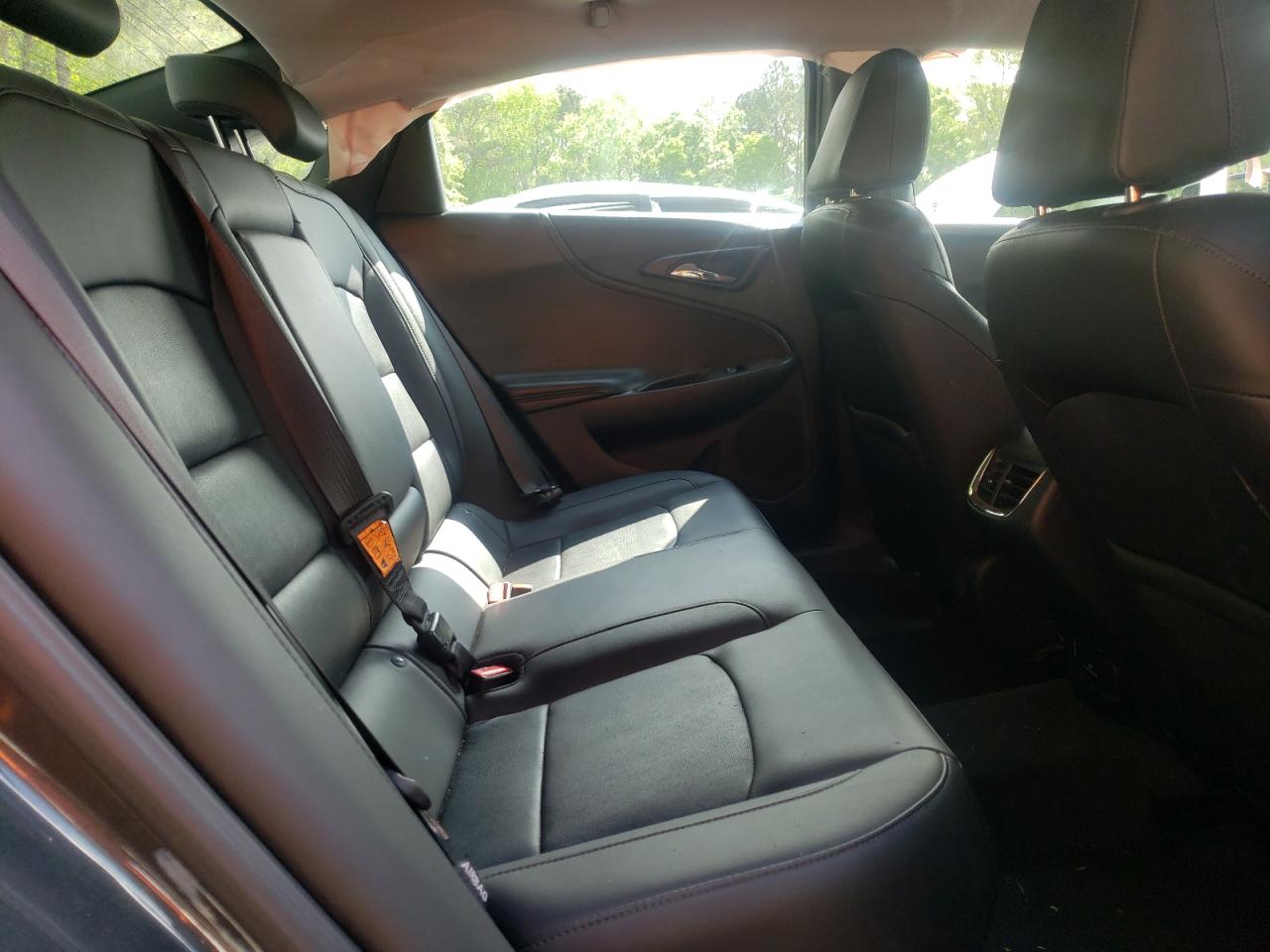 Photo 6 from auction – 2016 CHEVROLET MALIBU LT with VIN 1G1ZE5ST9GF248096