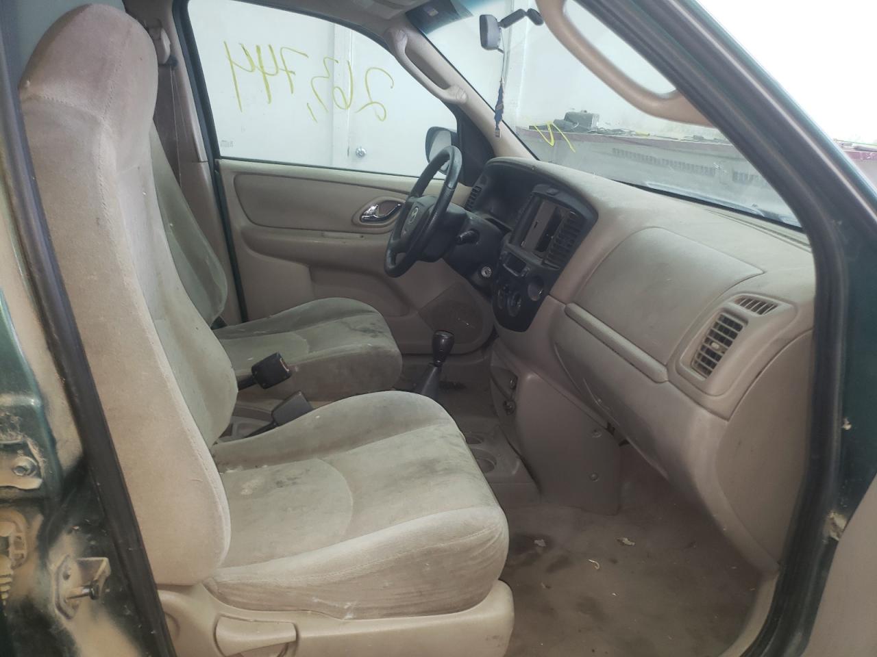 Photo 5 from auction – 2001 MAZDA TRIBUTE DX with VIN 4F2YU06B81KM23396