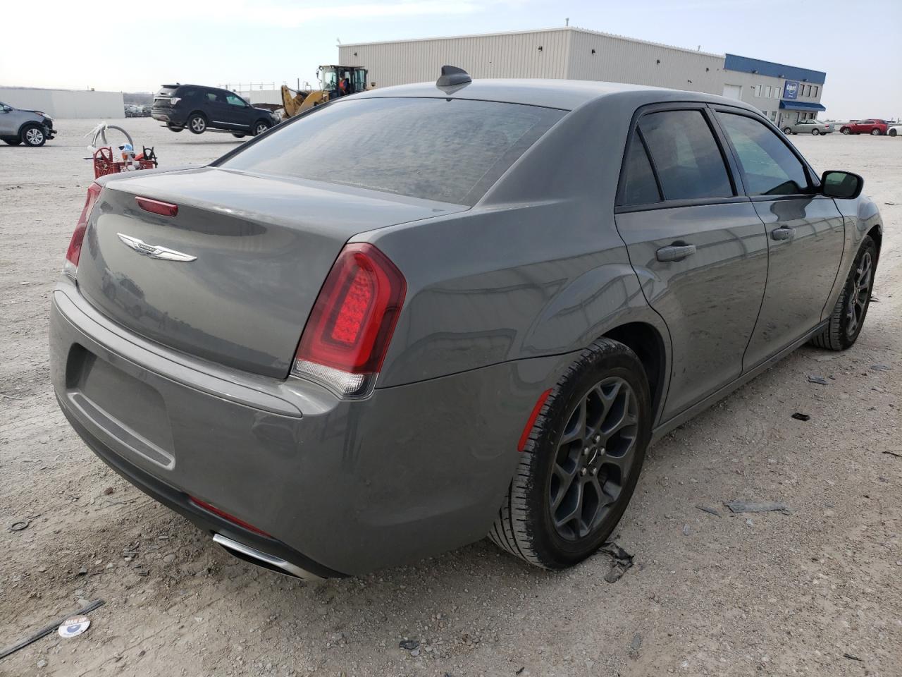 Photo 4 from auction – 2018 CHRYSLER 300 S with VIN 2C3CCAGG6JH202016