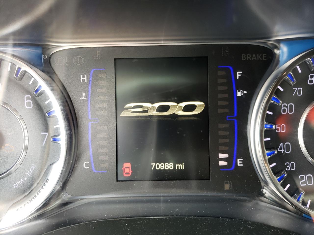 Photo 8 from auction – 2016 CHRYSLER 200 LIMITE with VIN 1C3CCCAB0GN148317