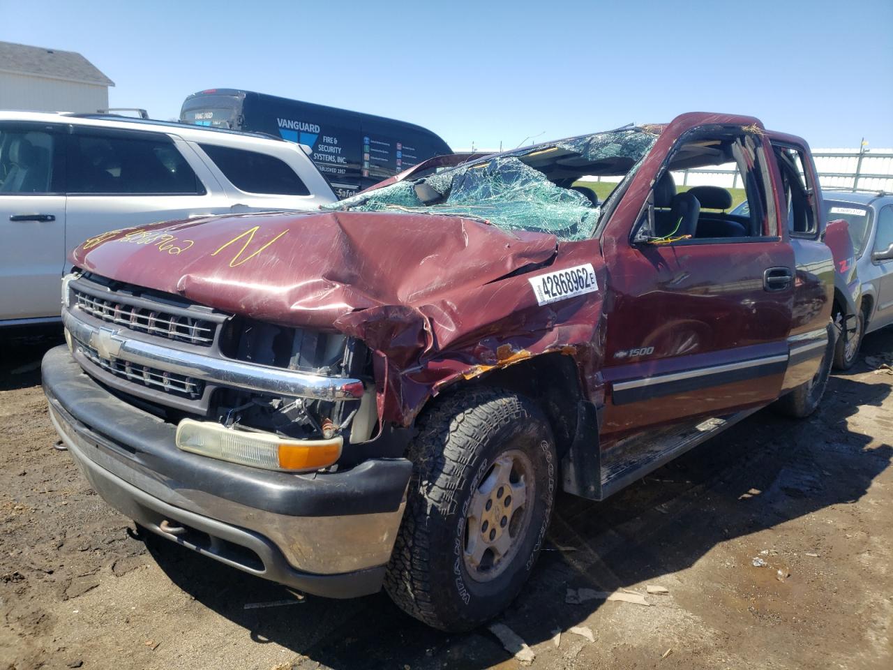 Photo 2 from auction – 2001 CHEVROLET SILVERADO with VIN 1GCEK19TX1Z286116