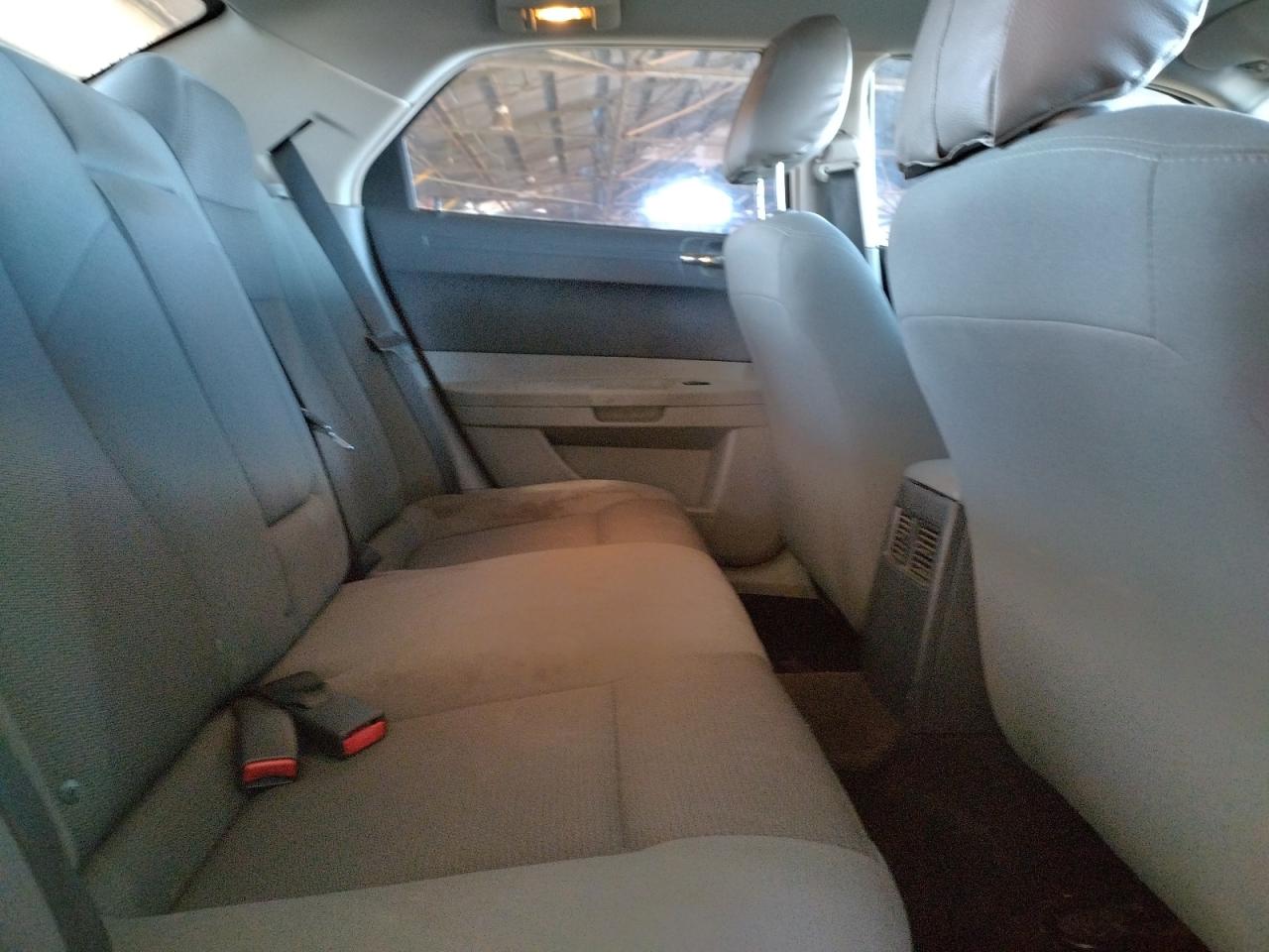 Photo 6 from auction – 2006 CHRYSLER 300 with VIN 2C3KA43R46H212755
