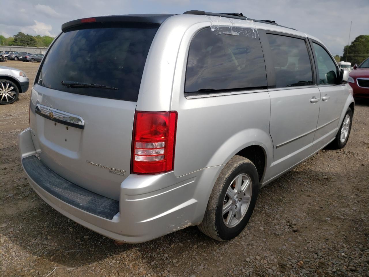 Photo 4 from auction – 2010 CHRYSLER TOWN & COU with VIN 2A4RR5D15AR492829