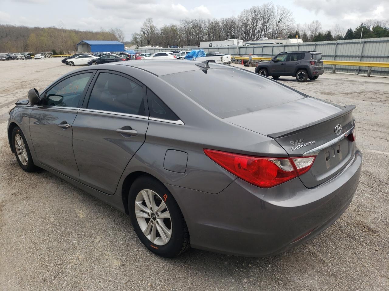 Photo 3 from auction – 2013 HYUNDAI SONATA GLS with VIN 5NPEB4AC6DH518879