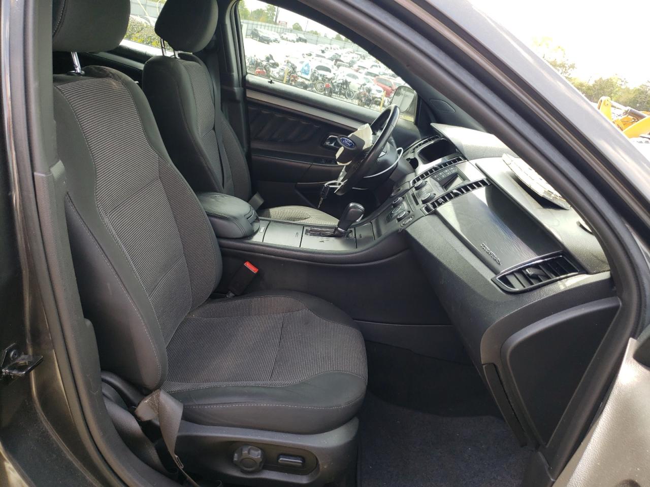 Photo 5 from auction – 2015 FORD TAURUS SEL with VIN 1FAHP2E83FG166849