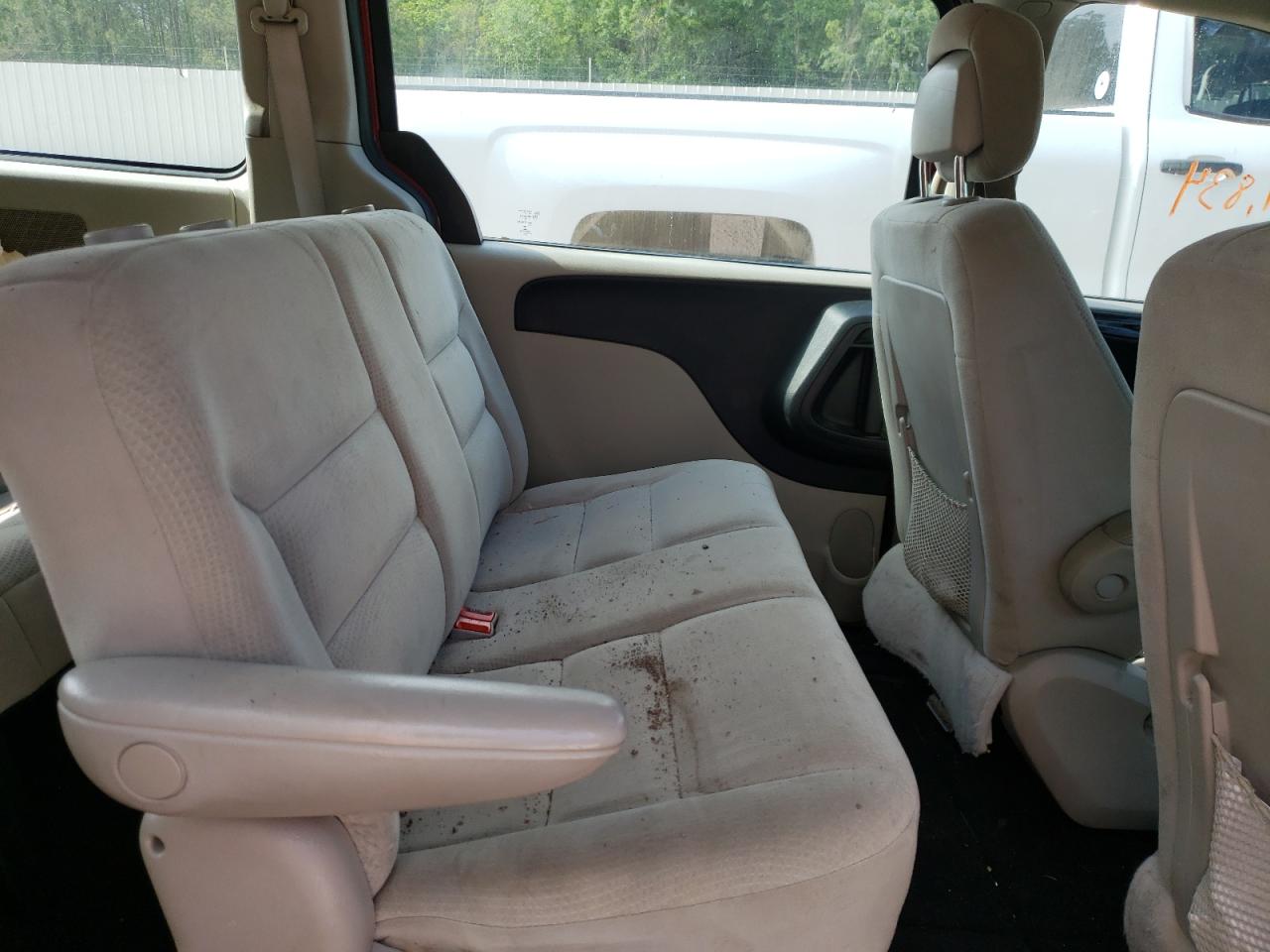 Photo 6 from auction – 2014 DODGE GRAND CARA with VIN 2C4RDGBG9ER287897