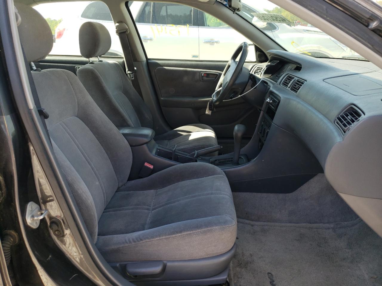 Photo 5 from auction – 2001 TOYOTA CAMRY CE with VIN JT2BF22K410339985