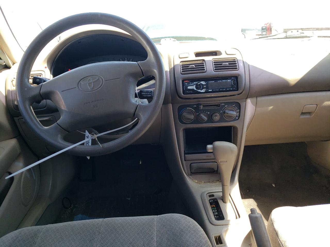 Photo 9 from auction – 2000 TOYOTA COROLLA VE with VIN 1NXBR12E2YZ411560