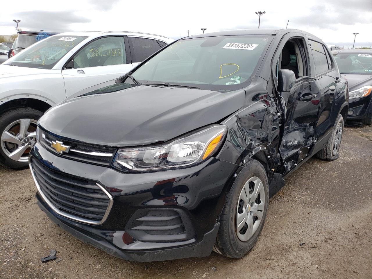 Photo 2 from auction – 2017 CHEVROLET TRAX LS with VIN 3GNCJKSB6HL283112