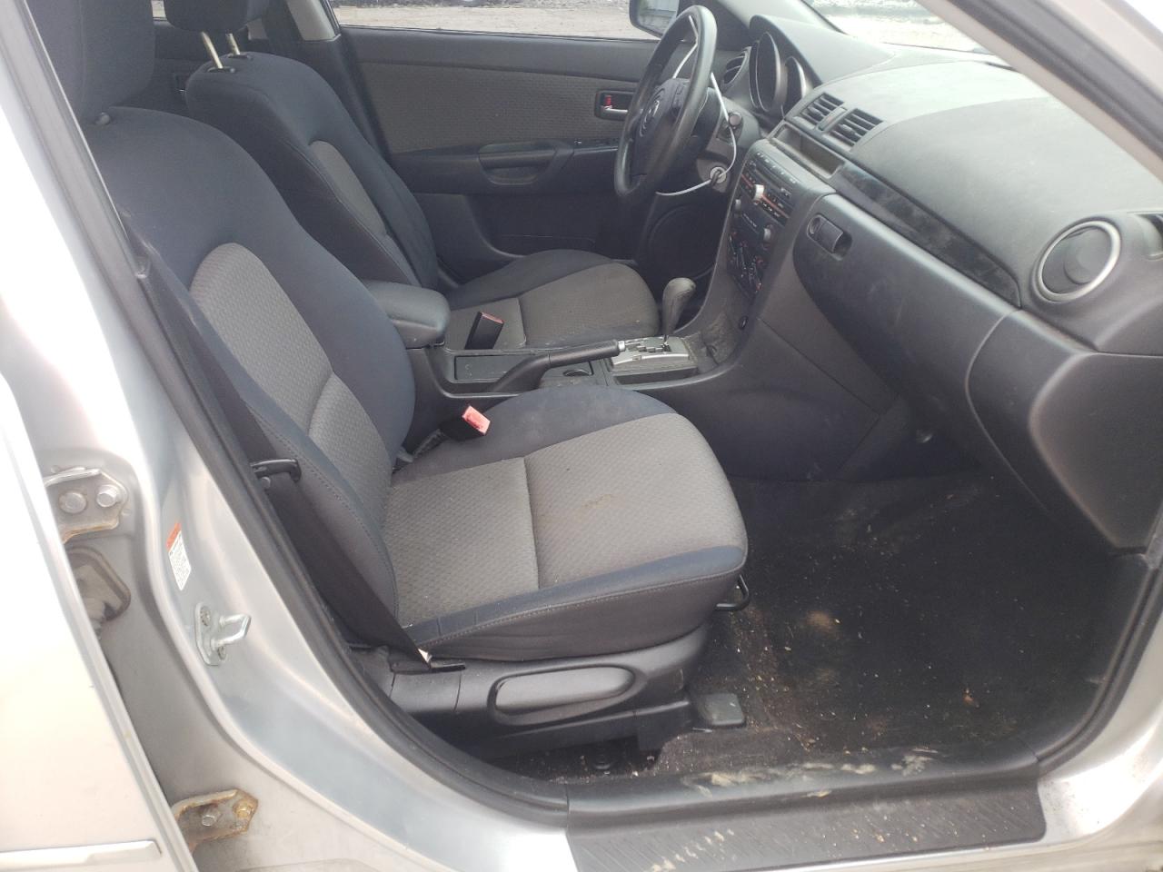 Photo 5 from auction – 2005 MAZDA MAZDA3I with VIN JM1BK32F651257123