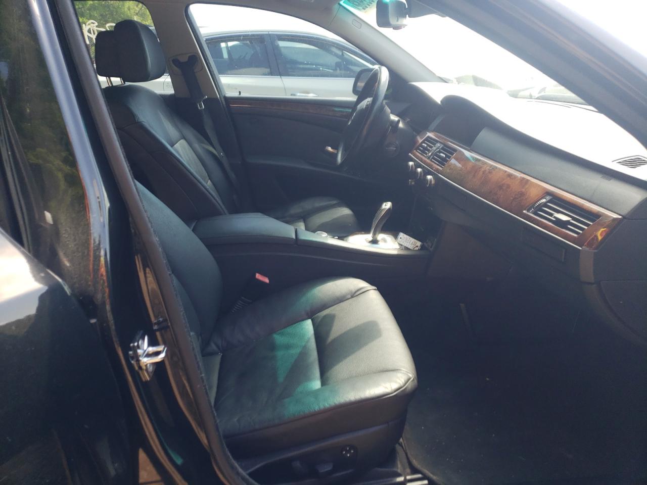 Photo 5 from auction – 2009 BMW 535 I with VIN WBANW13569C161754