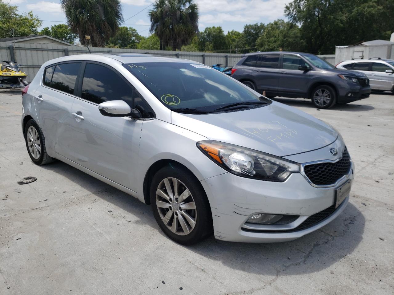 صورة رقم 1 من المزاد - 2015 KIA FORTE EX مع VIN KNAFX5A88F5324152