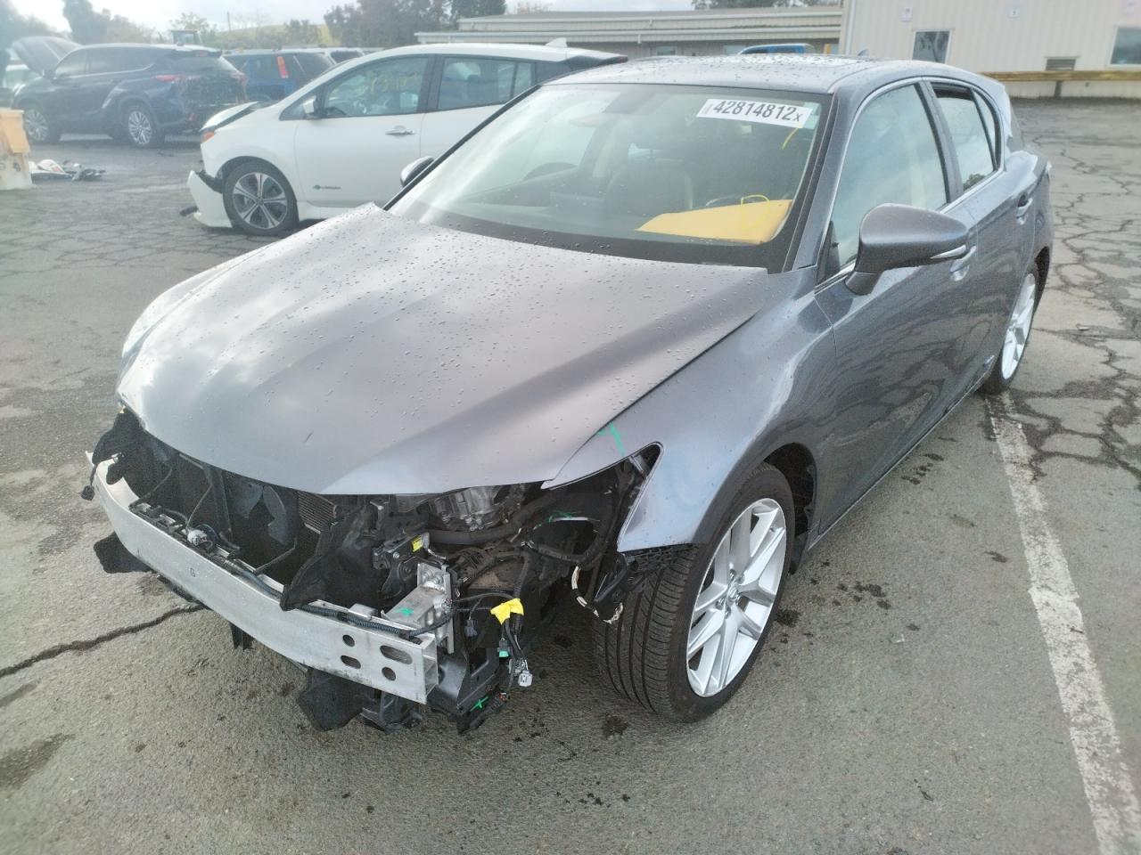 Photo 2 from auction – 2015 LEXUS CT 200 with VIN JTHKD5BHXF2237331