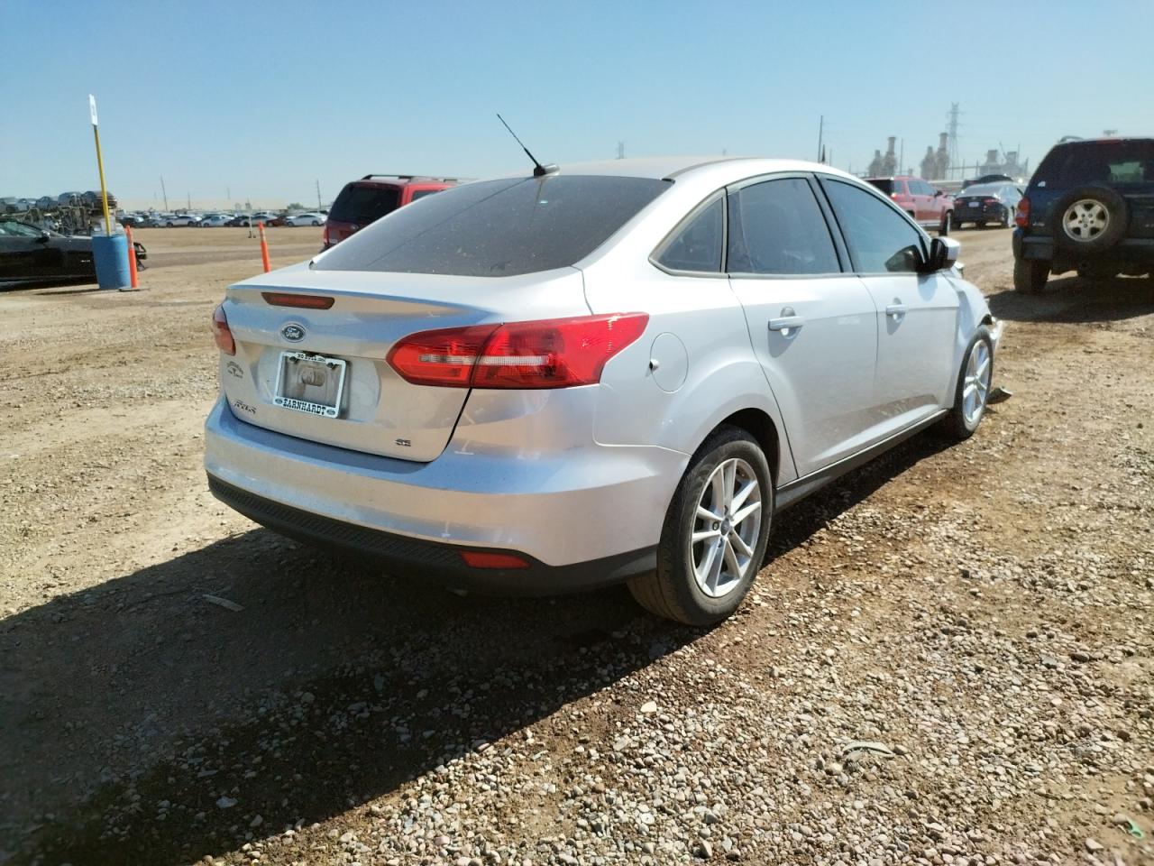 Photo 4 from auction – 2018 FORD FOCUS SE with VIN 1FADP3F2XJL230707