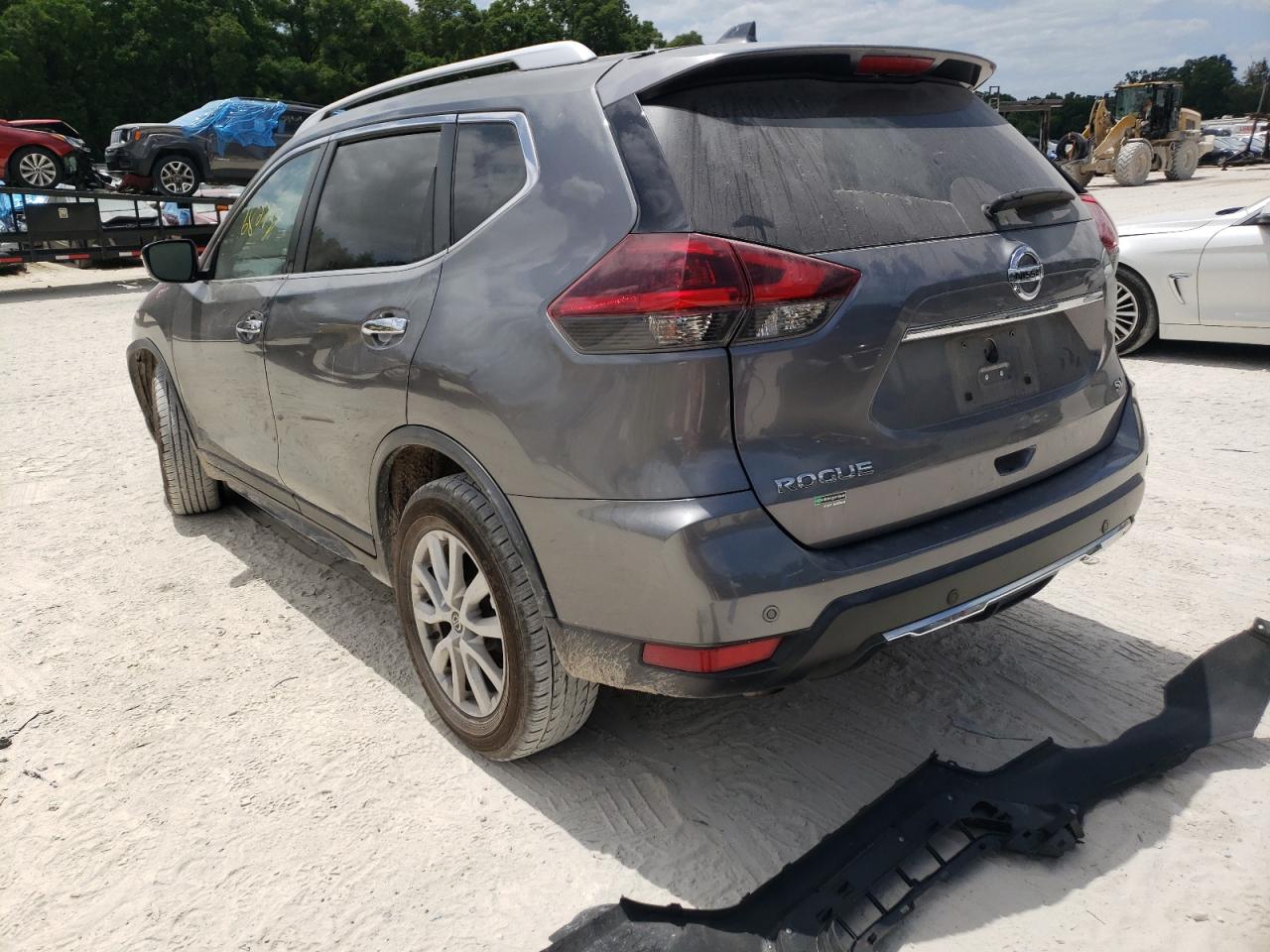 Photo 3 from auction – 2020 NISSAN ROGUE S with VIN KNMAT2MT9LP510760