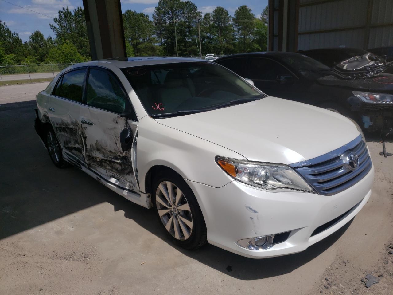TOYOTA AVALON BAS 2011 with VIN 4T1BK3DB1BU394986 - Photo from auction
