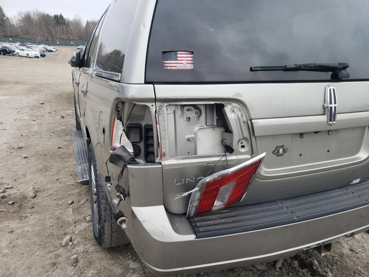 Photo 9 from auction – 2008 LINCOLN NAVIGATOR with VIN 5LMFU28548LJ17352