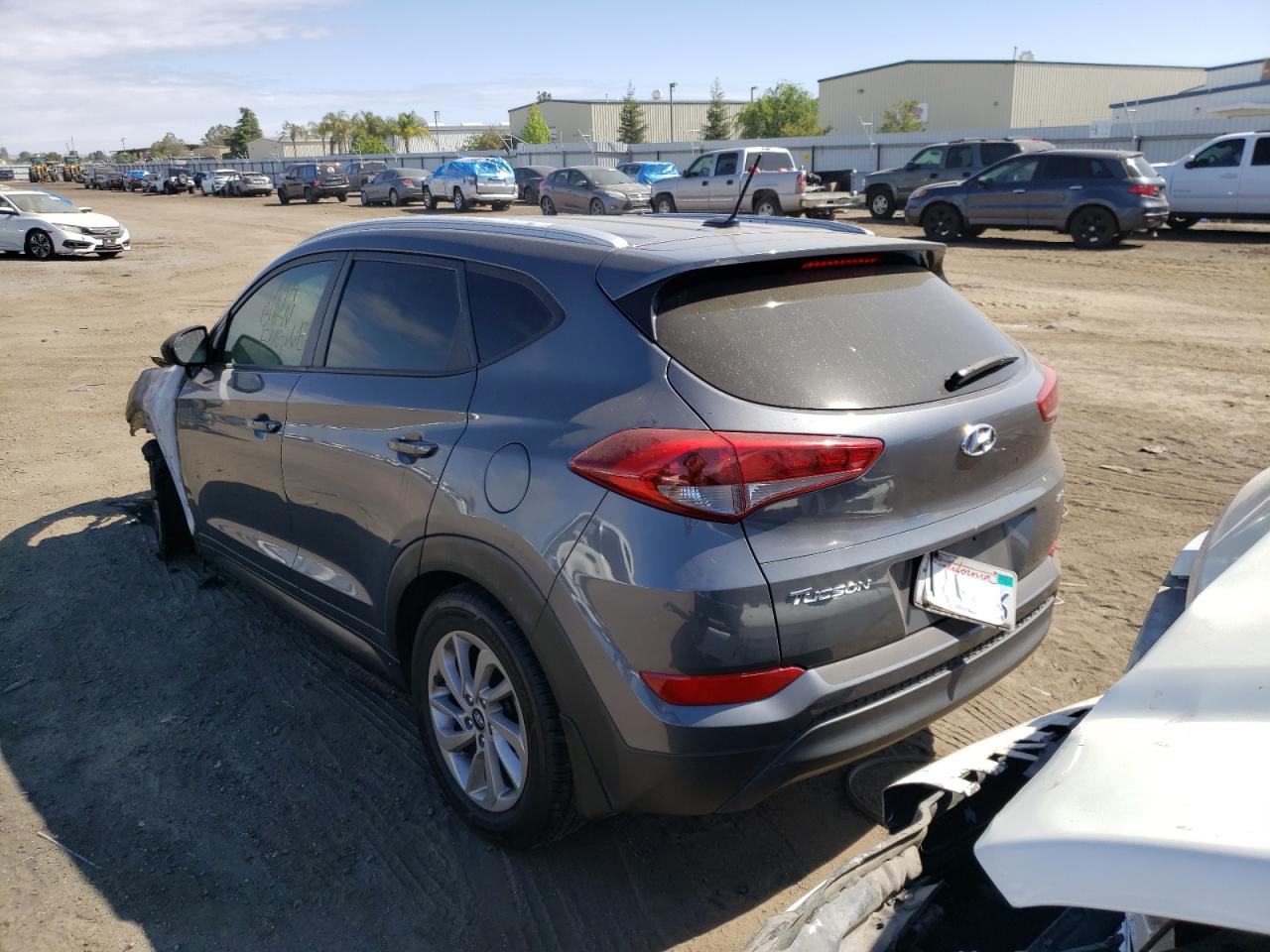 Photo 3 from auction – 2016 HYUNDAI TUCSON LIM with VIN KM8J3CA41GU059930