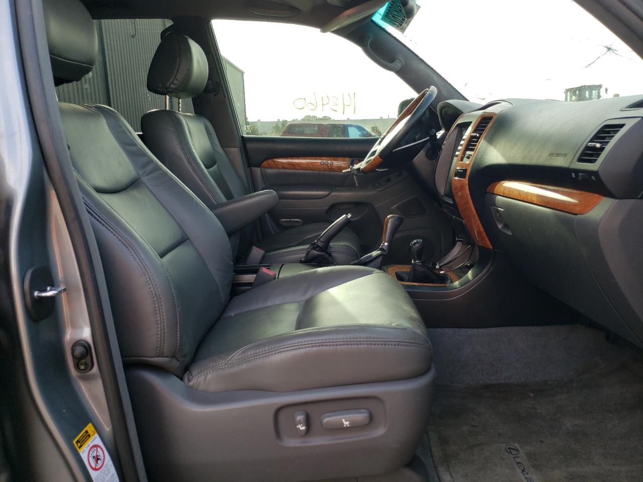 Photo 5 from auction – 2003 LEXUS GX 470 with VIN JTJBT20X030014605