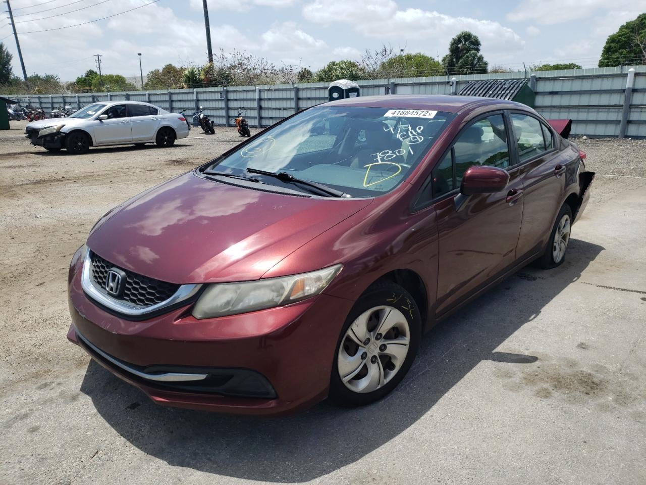 Photo 2 from auction – 2014 HONDA CIVIC LX with VIN 2HGFB2F56EH547801