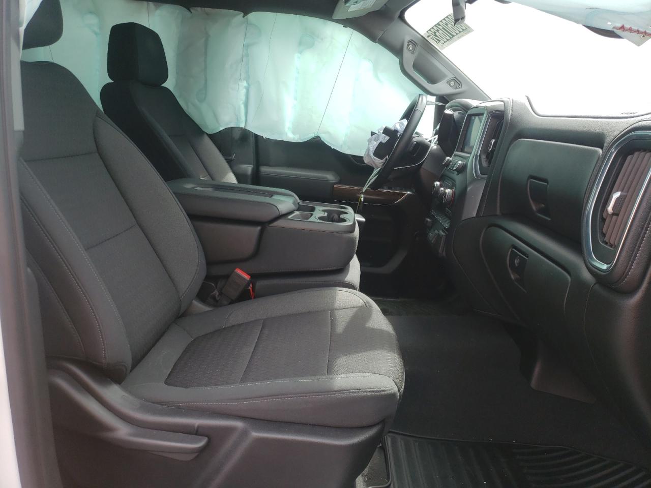 Photo 5 from auction – 2021 CHEVROLET SILVERADO with VIN 1GCUYDED0MZ231933