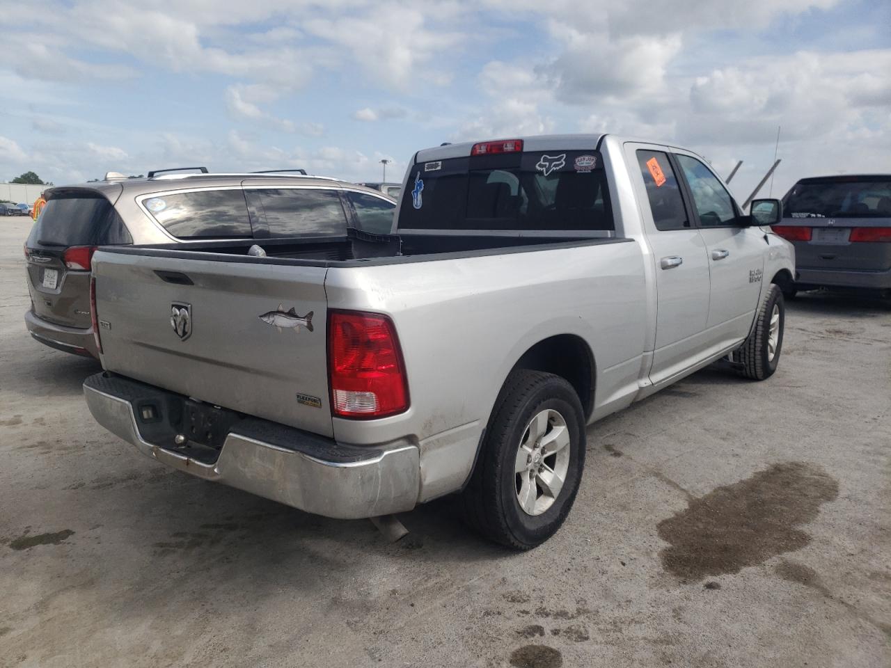 Photo 4 from auction – 2017 RAM 1500 SLT with VIN 1C6RR6GG7HS747105