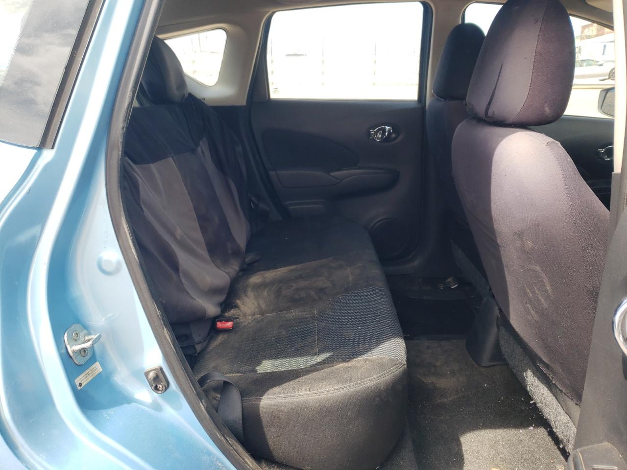 Photo 6 from auction – 2015 NISSAN VERSA NOTE with VIN 3N1CE2CP3FL353902