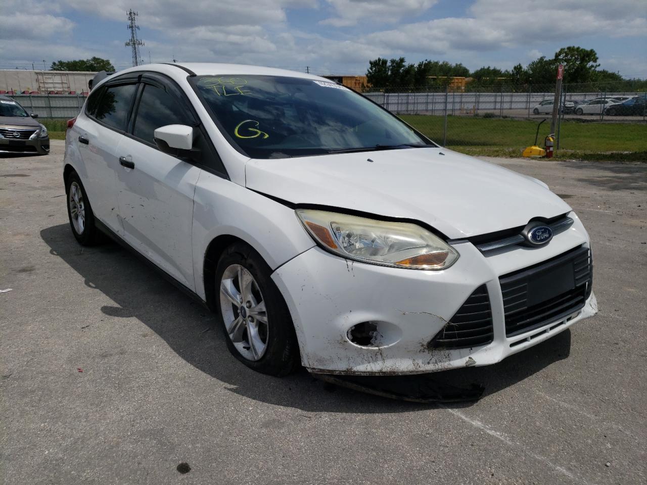 FORD FOCUS SE 2014 с VIN 1FADP3K22EL145498 - Фото с аукциона