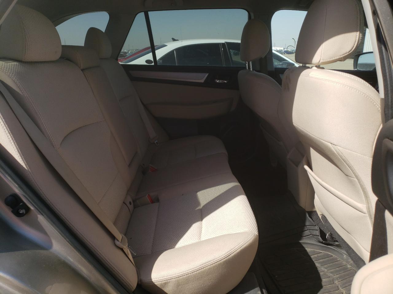 Снимка 6 от търг – 2016 SUBARU OUTBACK 2. с VIN 4S4BSBCC2G3312426