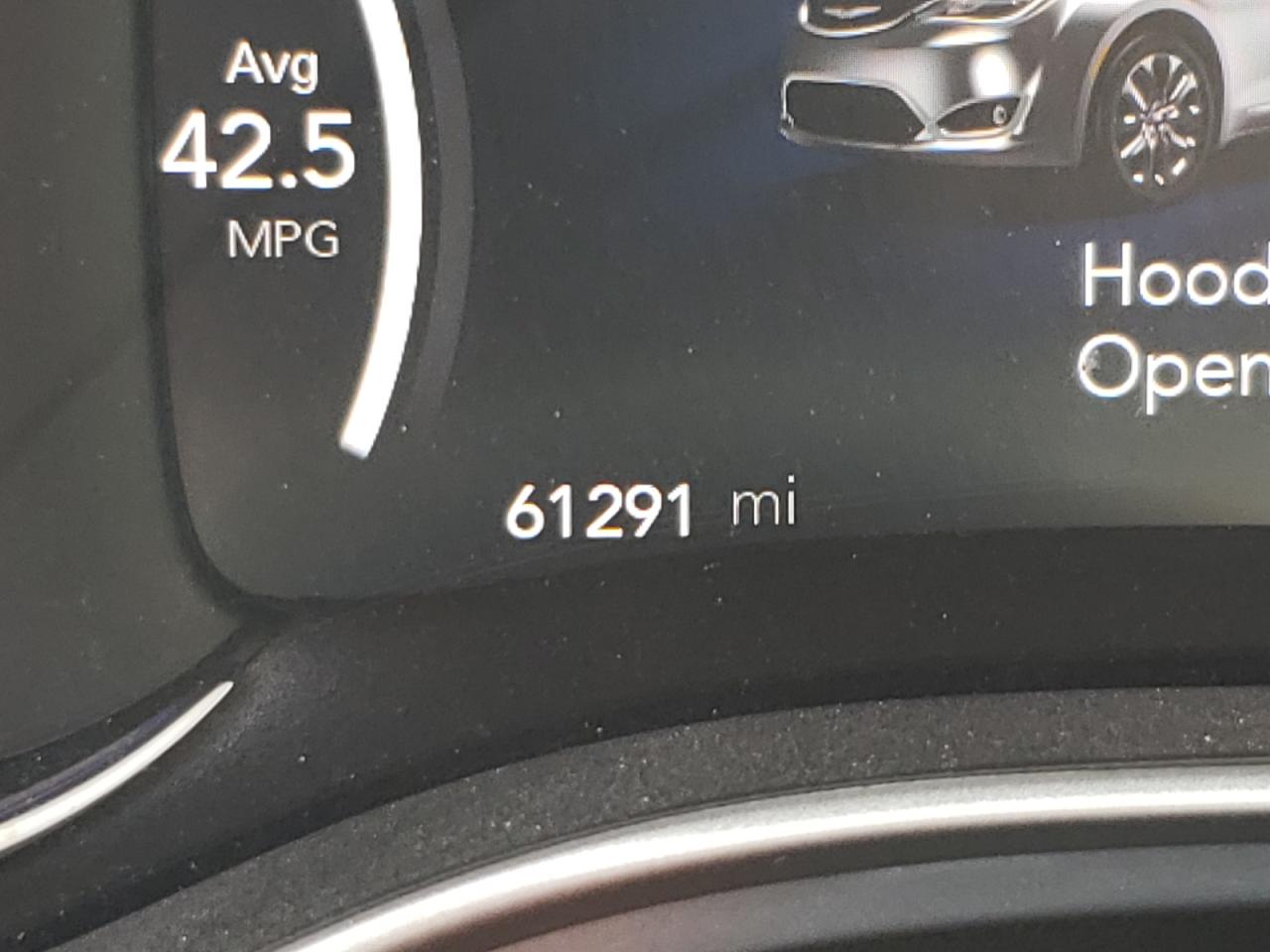 Photo 8 from auction – 2018 CHRYSLER PACIFICA H with VIN 2C4RC1L79JR163623