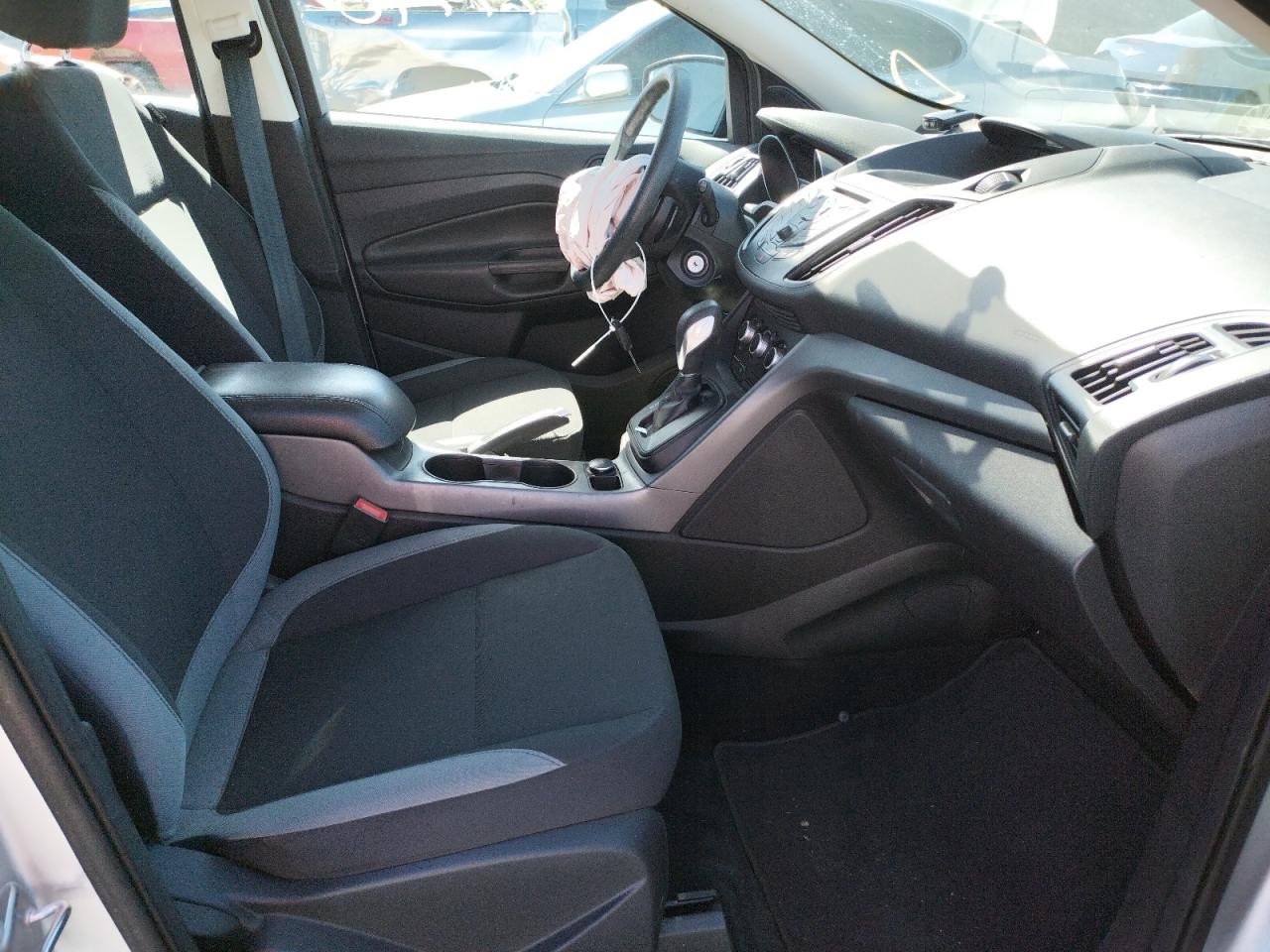 Photo 5 from auction – 2014 FORD ESCAPE S with VIN 1FMCU0F71EUD01751