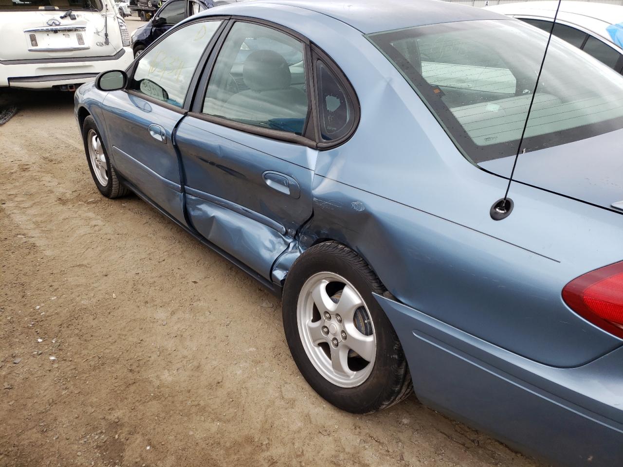 Photo 9 from auction – 2005 FORD TAURUS SE with VIN 1FAFP53295A308016