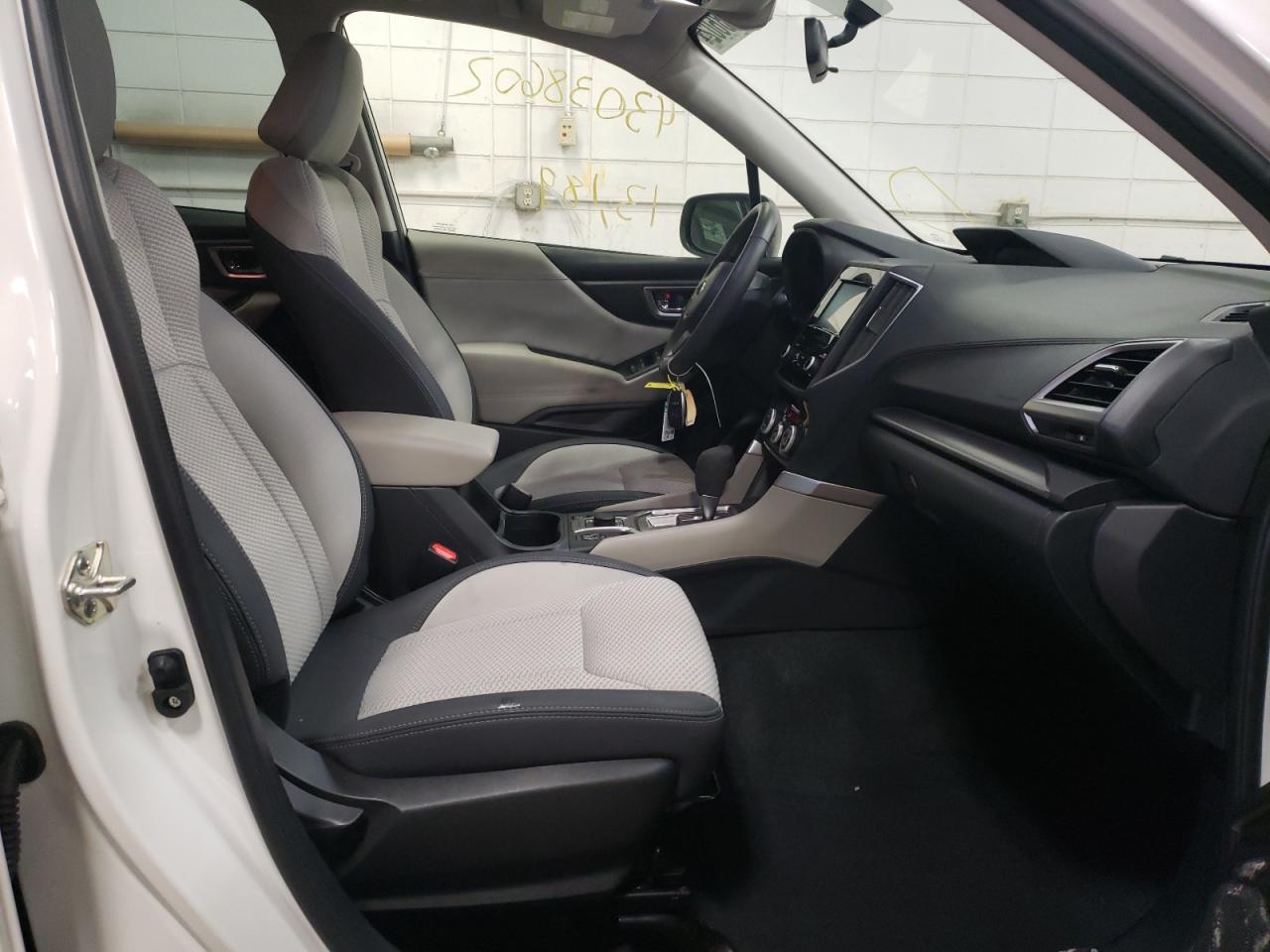 Photo 5 from auction – 2021 SUBARU FORESTER P with VIN JF2SKAJC6MH441609