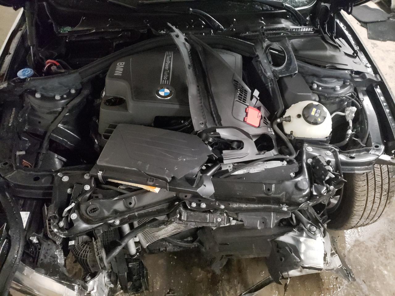 Photo 12 from auction – 2018 BMW 320 XI with VIN WBA8A3C52JA357942